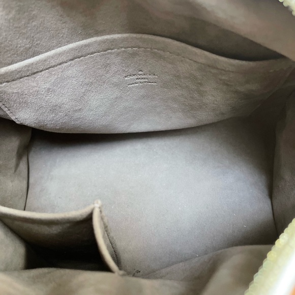 Women’s LV purse 100% authentic - Picture 5 of 8